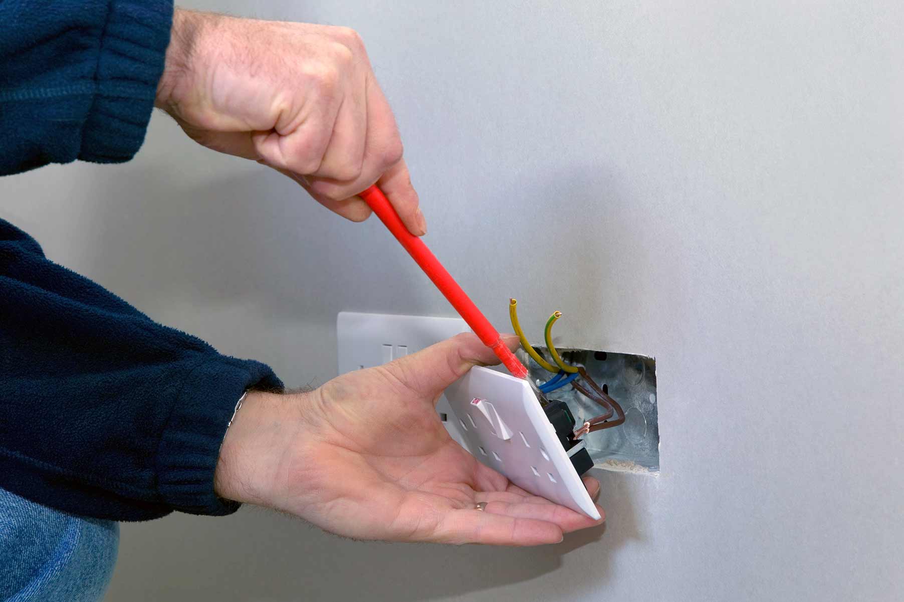 Our electricians can install plug sockets for domestic and commercial proeprties in Lofthouse and the local area. 